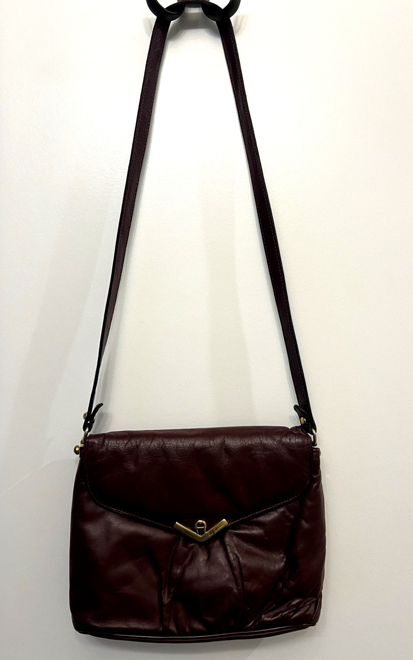 Vintage Etienne Aigner Red Oxblood Burgundy Leather Shoulder Maroon Handbag